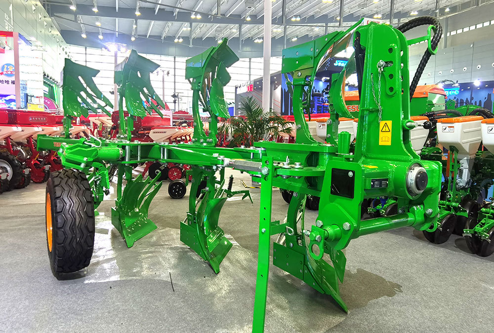5357CC拉斯维加斯4铧液压翻转犁展会详图